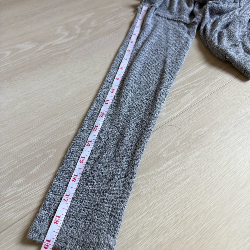 ✨ Express Gray Asymmetrical Long Sleeve Top - Picture 5 of 7